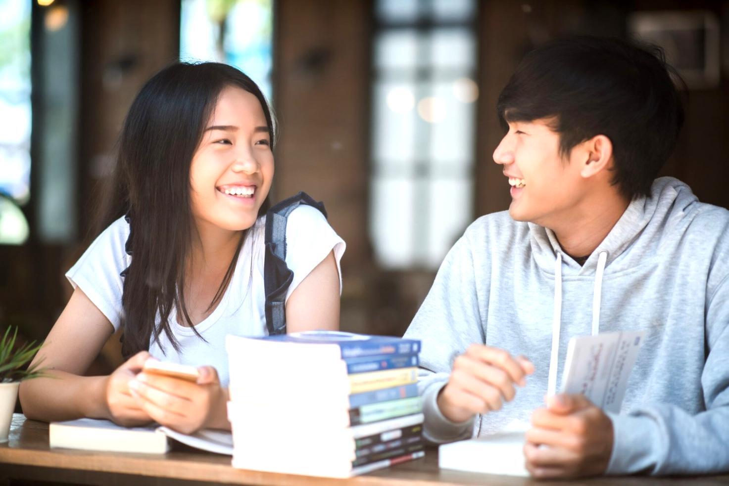 Proces de planificare strategică cu materiale educaționale